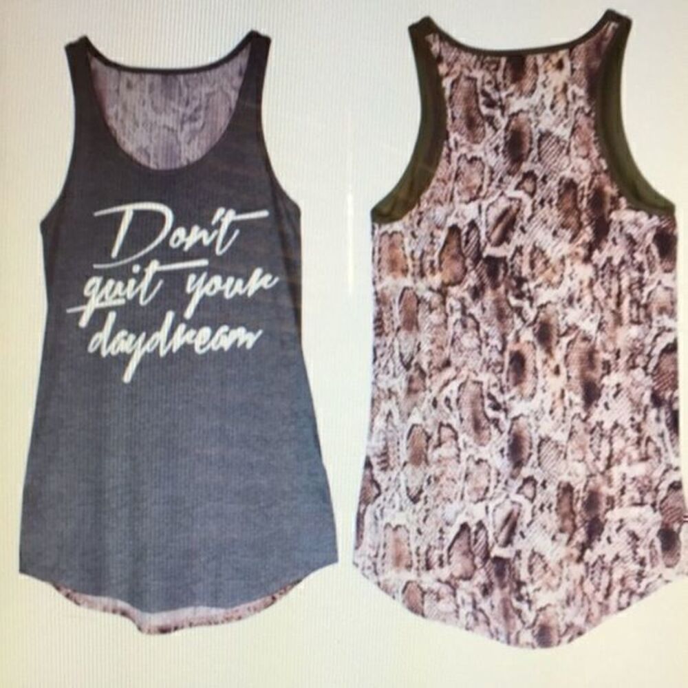 🌟🌟Host Pick🌟🌟NWOT, charcoal/snakeskin tank top, various…